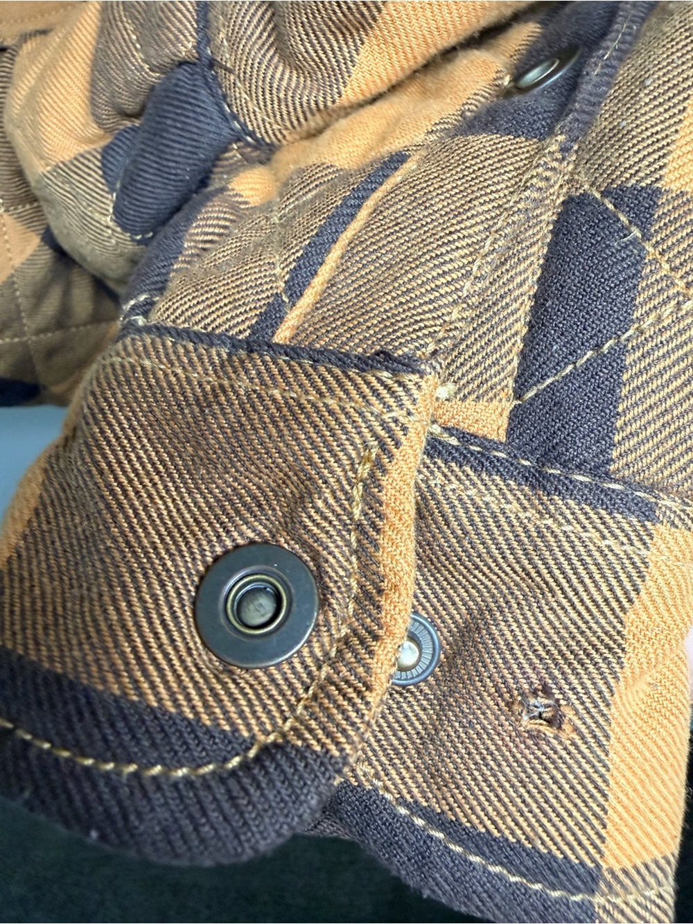 Swiss Tech Sherpa Lined Quilted Flannel Shacket Men’s M Brown Mustard Plaid - Picture 6 of 6